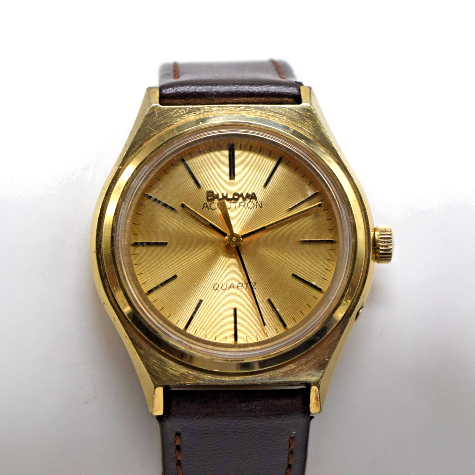 Vintage 1977 Bulova Accutron 35mm Gold Tone Men’s Swiss Quartz Watch-New Band