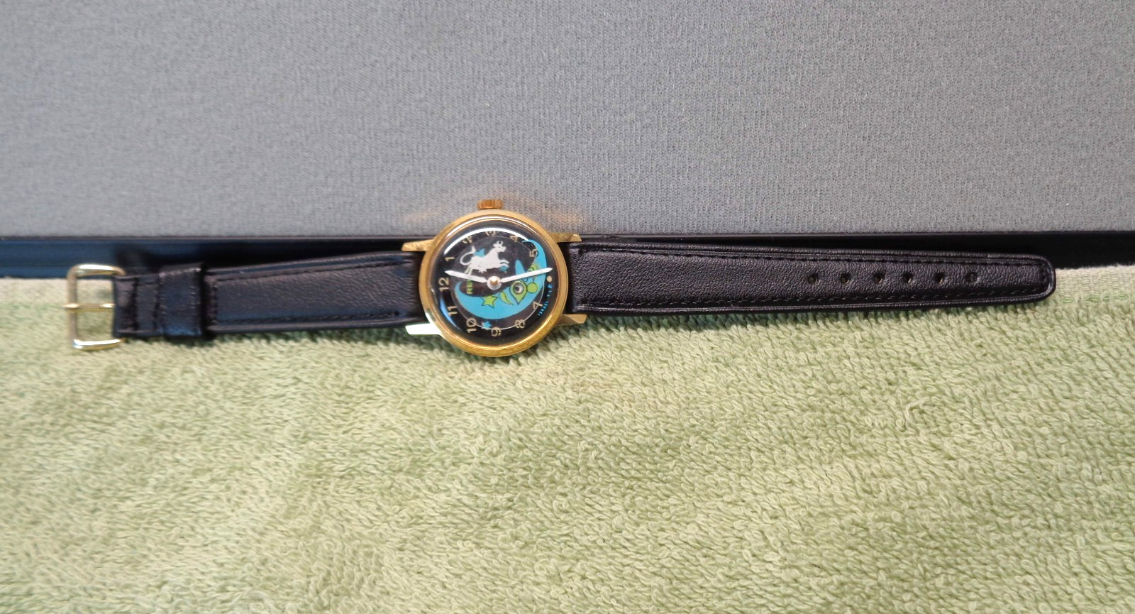 Vintage Rega Israel Watch The Cow Jumped Over The Moon- Black Leather Band Works