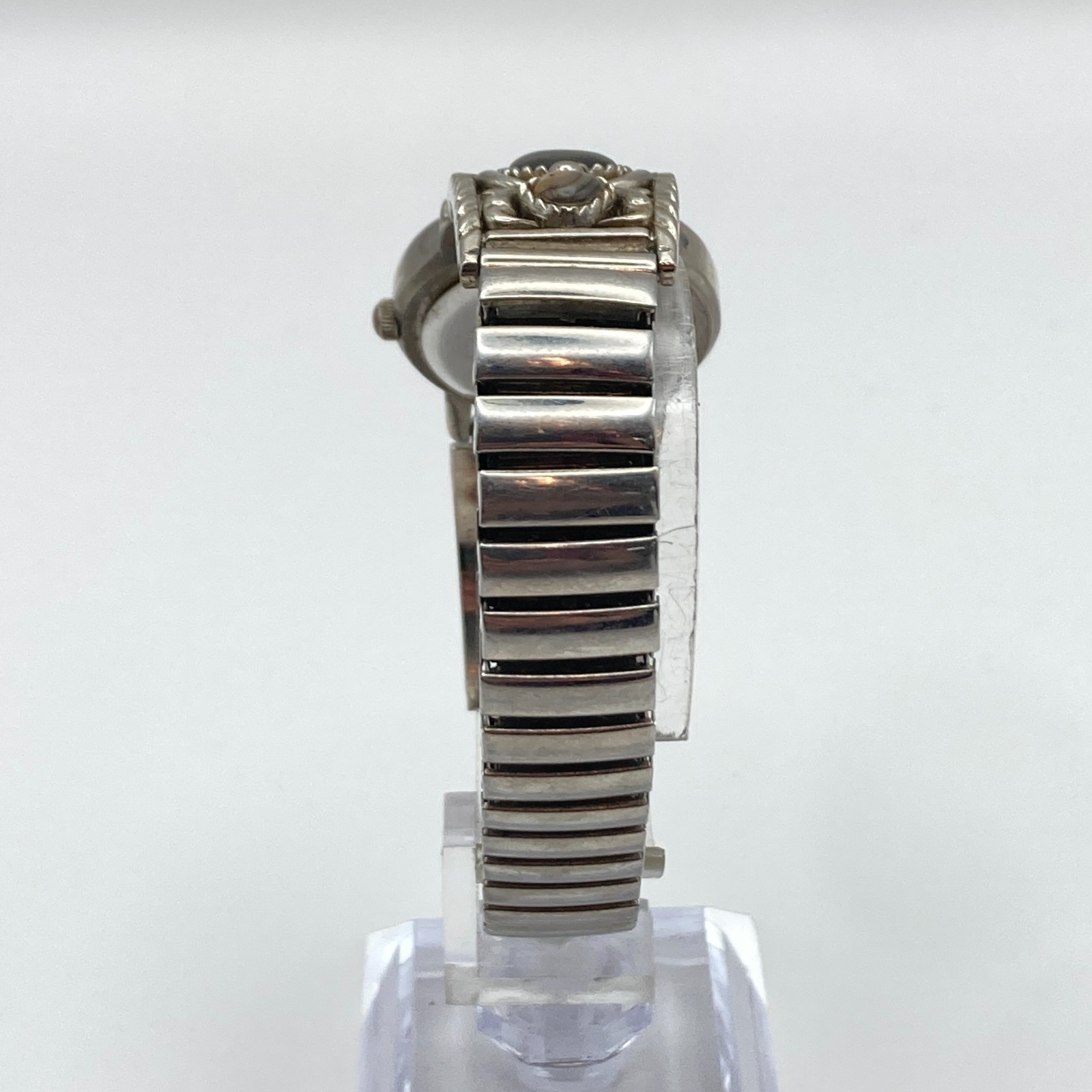 LA Express Womens Watch Abalone Heart 22mm Silver Tone Stretch New Battery 6″