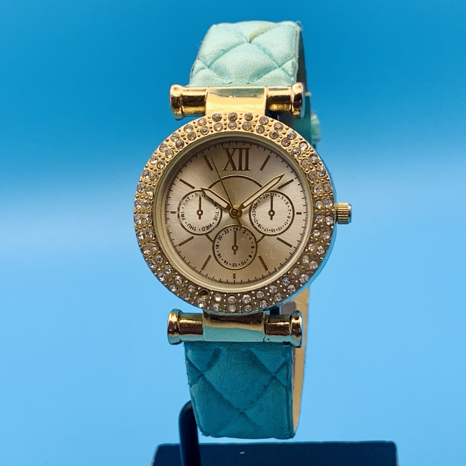 JESSICA CARLYLE Women’s Quartz Wristwatch Crystals Faux Subdials Works New Batt