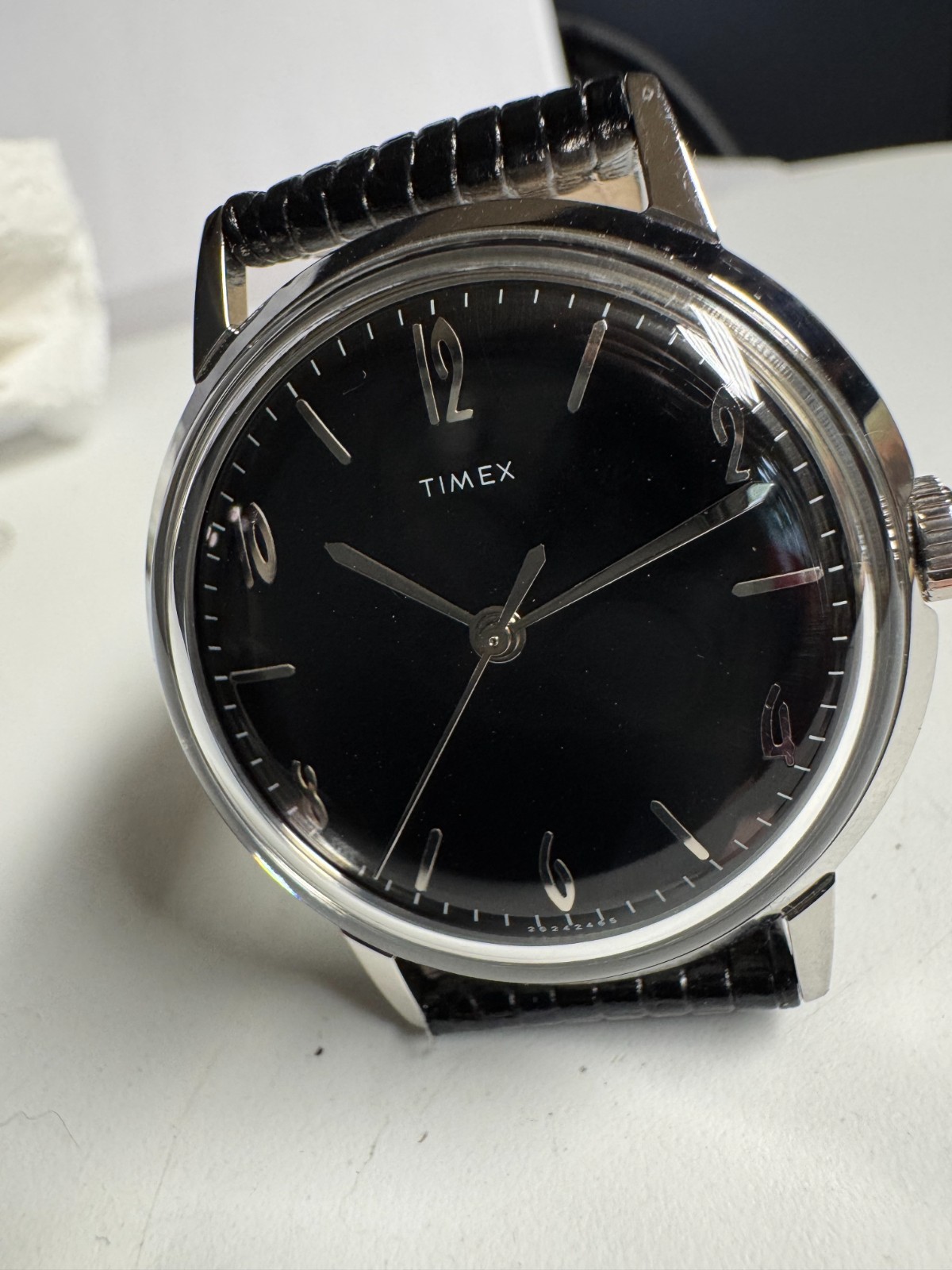Timex 34MM Marlin 2018 Reissue Wind Up Midnight Sunburst TW2T18200 Runs Good