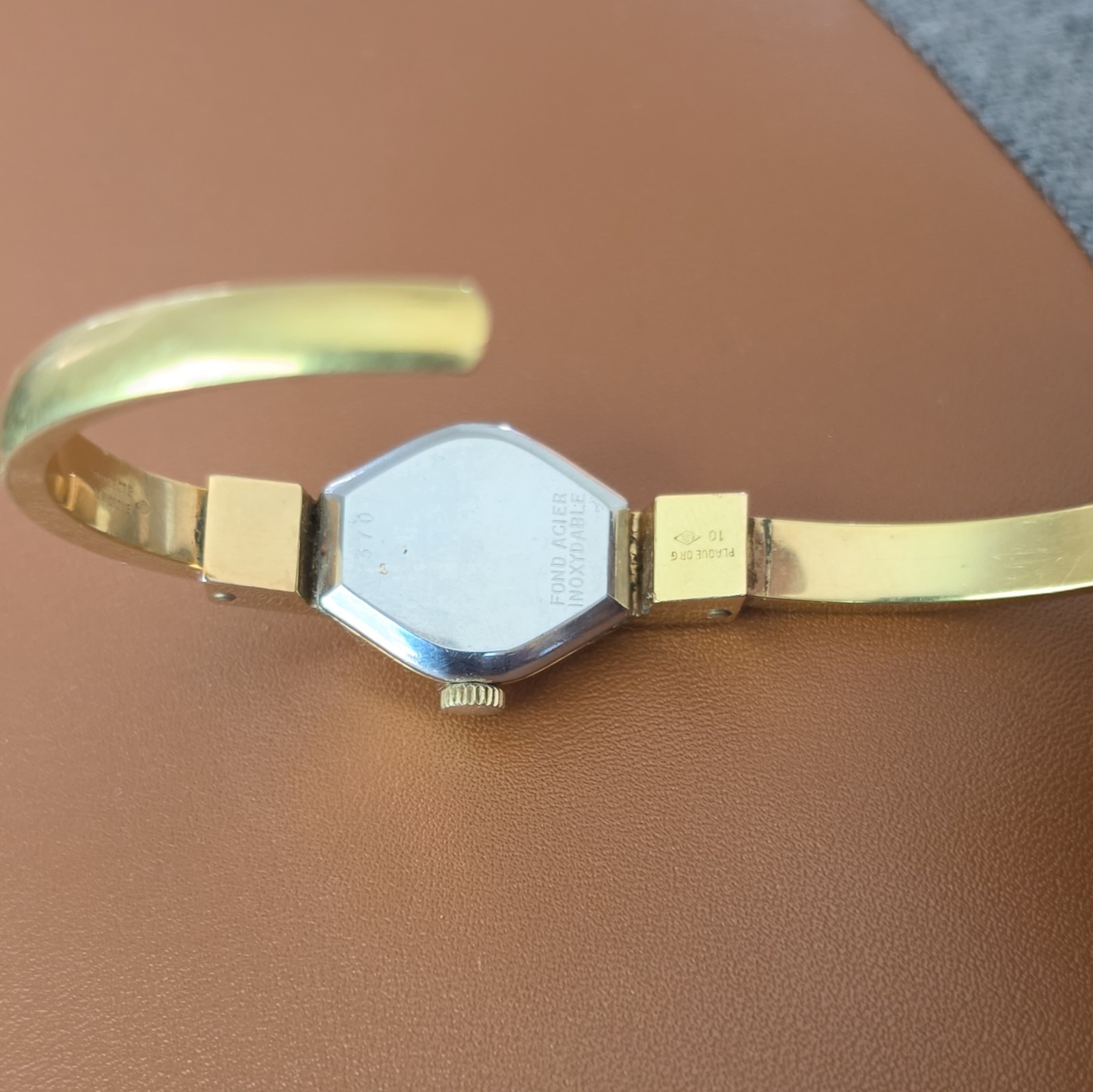 Bucherer Vintage Women’s Manual Wind Watch Gold Tone Bangle Silver Dial 17J