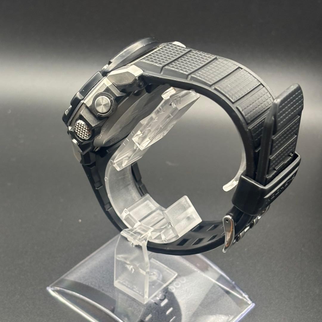 Beautiful Condition G SHOCK GST B300 1AJF Bluetooth Compatible