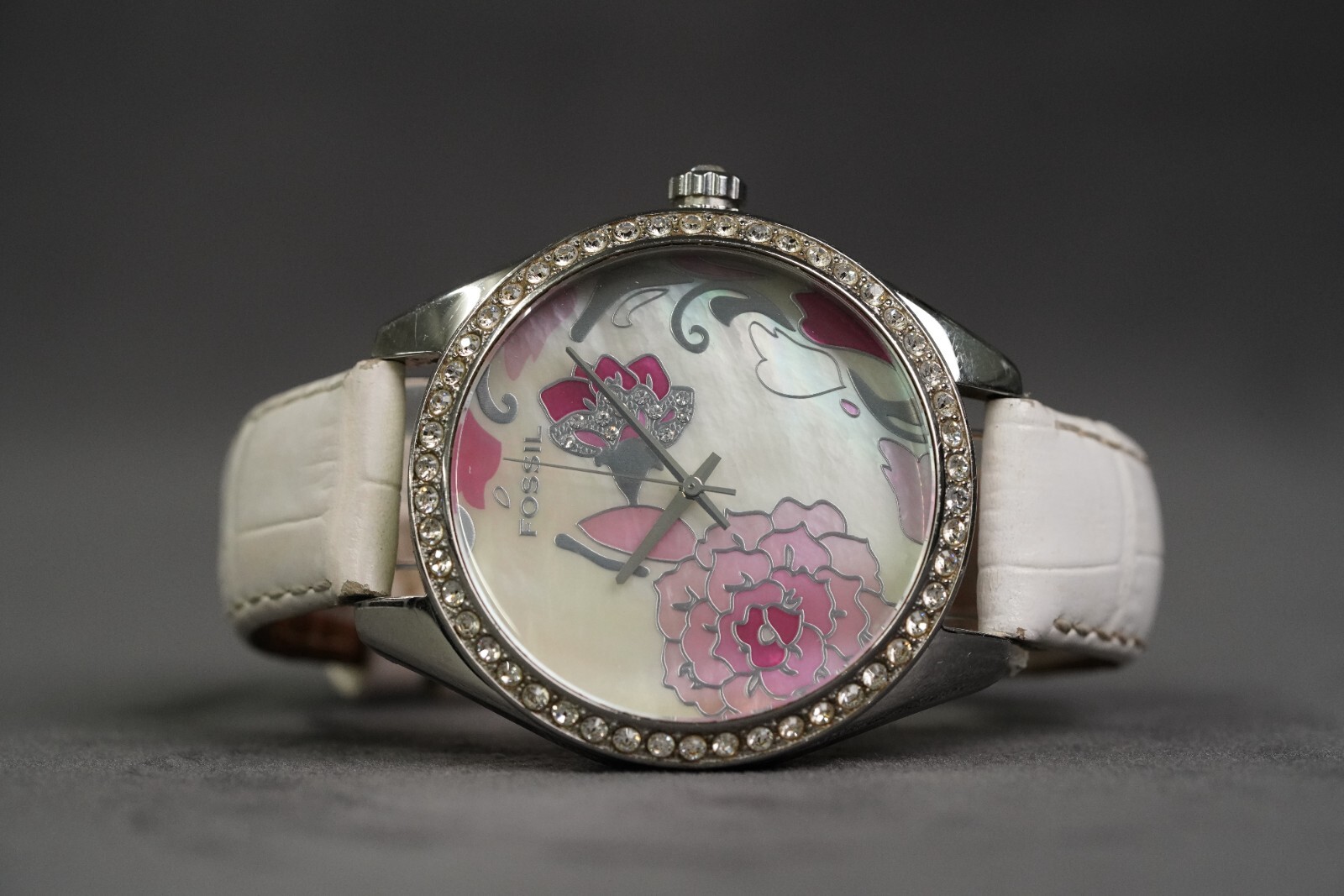 Fossil Floral Face White Leather Band 42mm Quartz Analog Women’s Wrist Watch