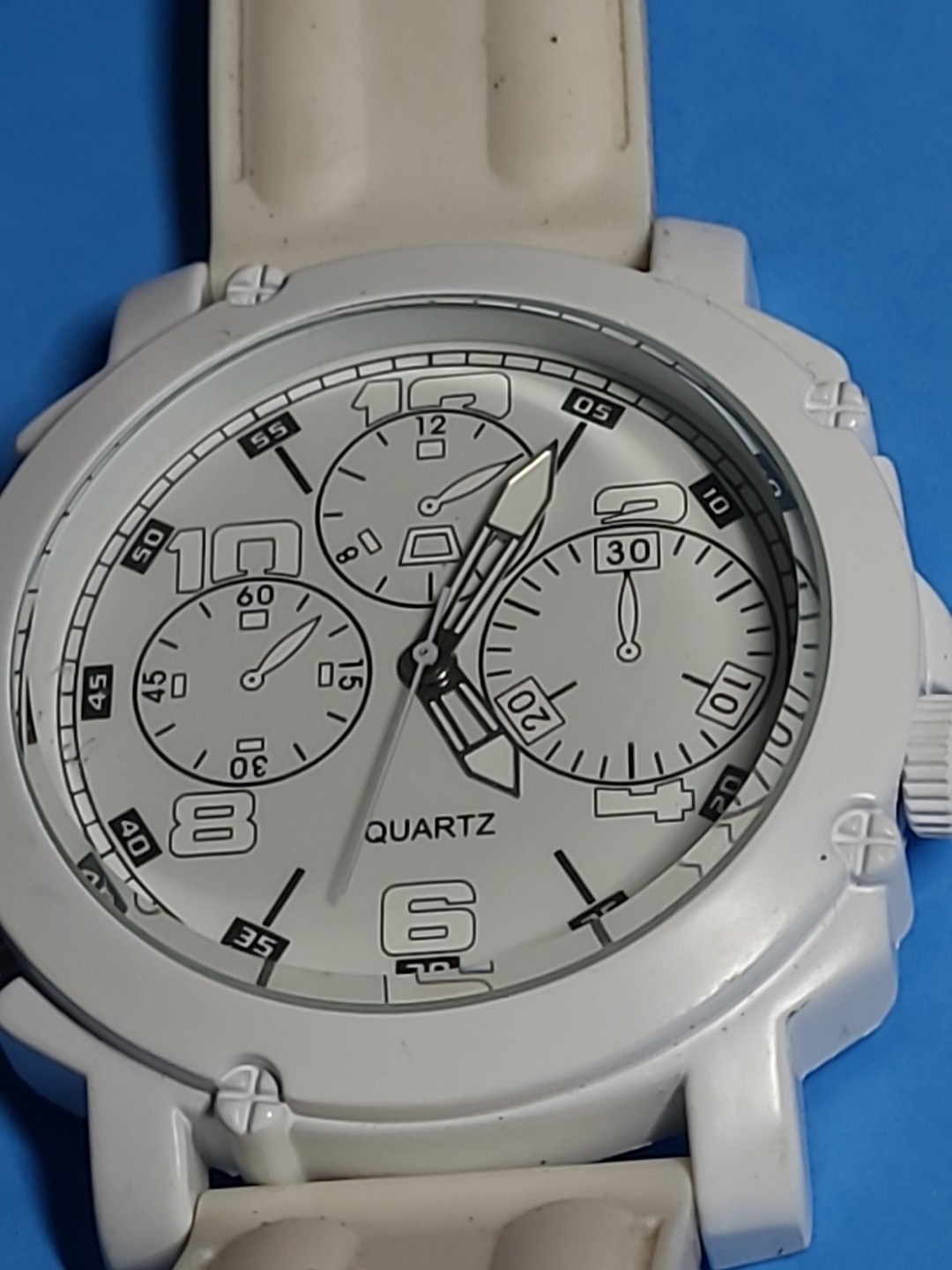 4 Men’s Watches Nautica, Rampage, Timex & Accutime. Non Running