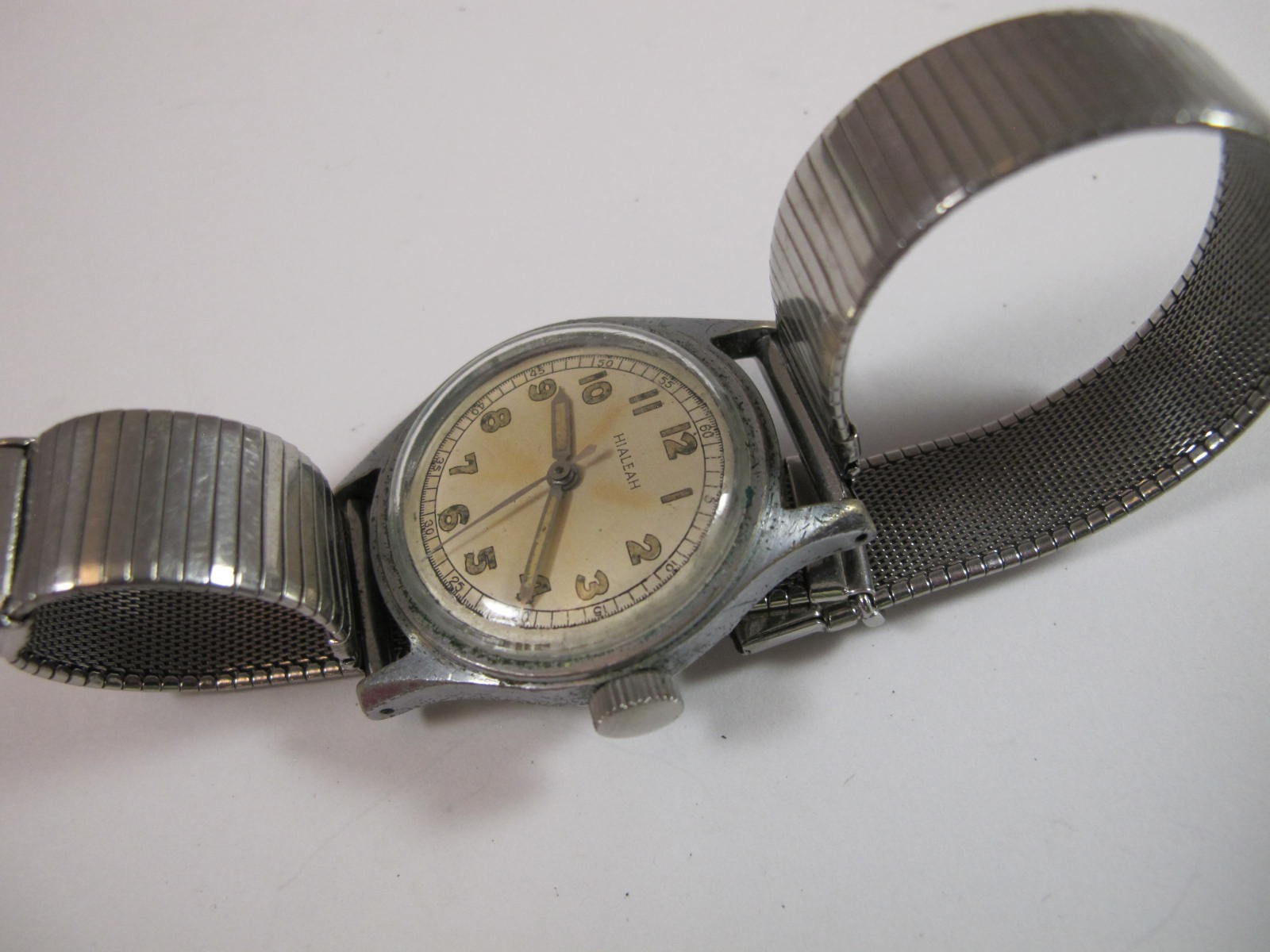 HIALEAH MENS VINTAGE SCREWBACK MILITARY STYLE BY O`MAIRE SWEEP SECONDS 17J