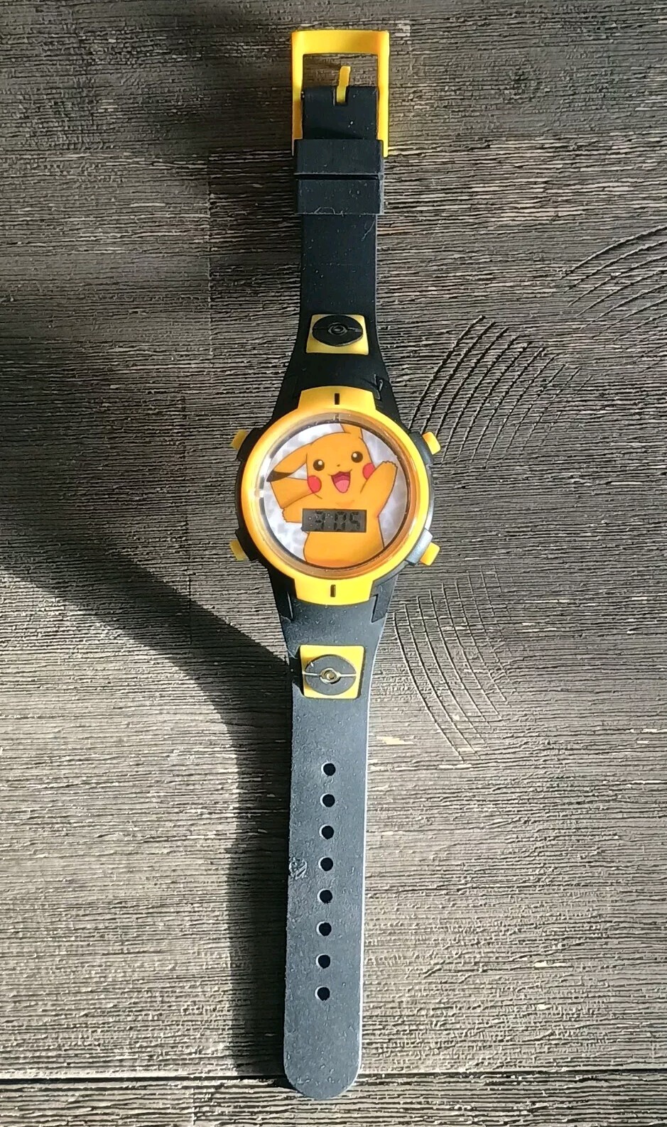 Pokemon Pikachu Accutime Black Yellow Watch 2020 Does Not Light Up