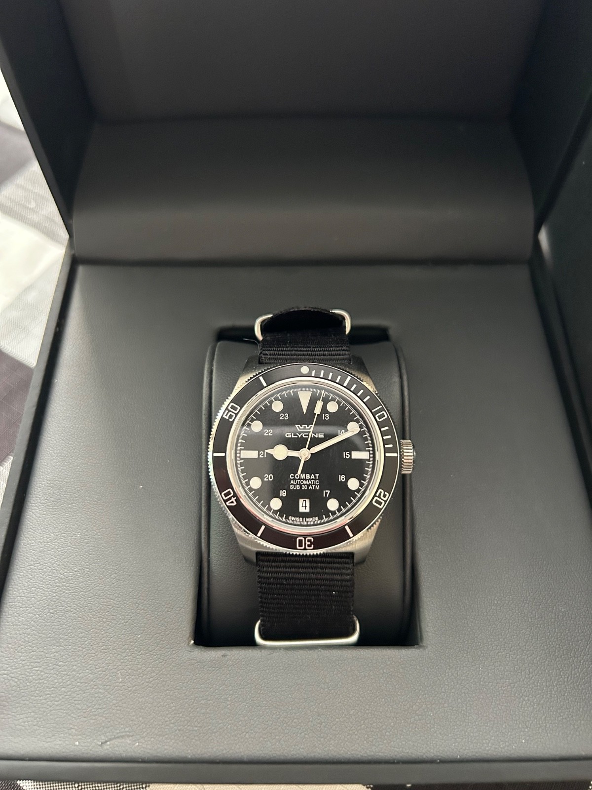 Glycine Combat Sub 39 GL0399 w/Box+Papers