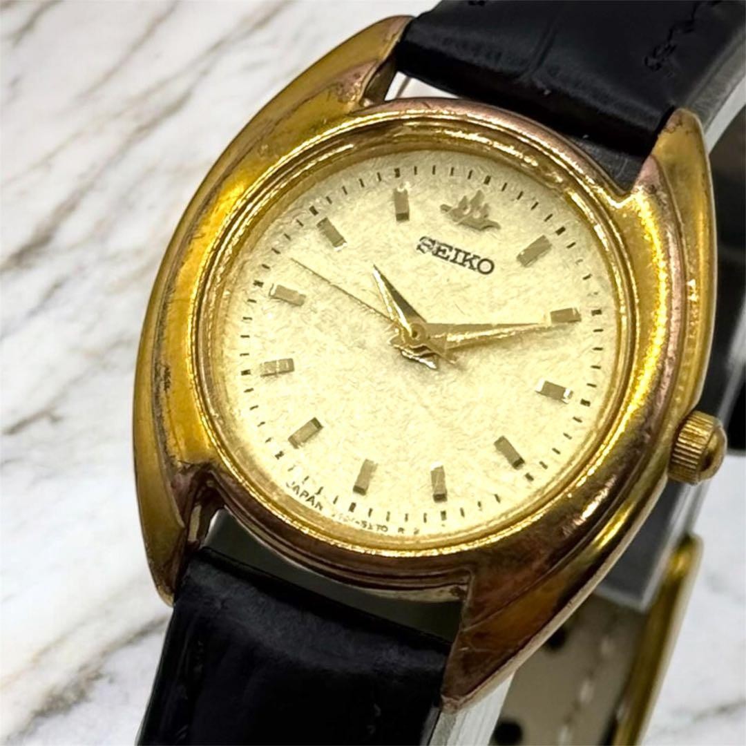 Seiko V401-1590 Quartz Watch Battery Replaced Black Gold Dial