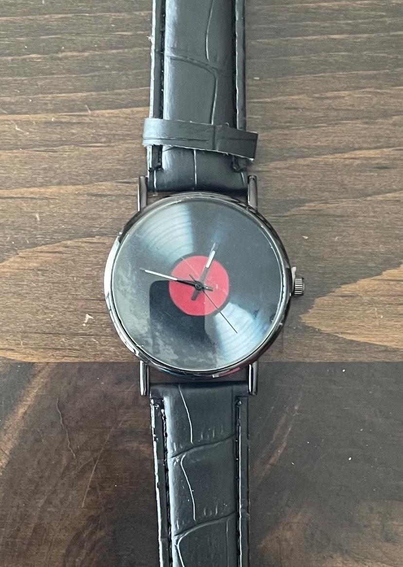 Vinyl Record Analog Quartz Wristwatch w/ Black Faux Leather Strap (Unisex) – NEW