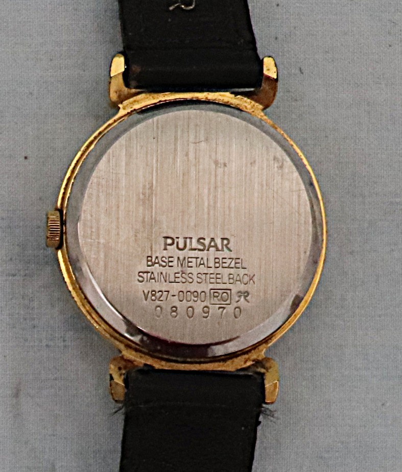 mens vintage watches for parts or repair (will need batteries)