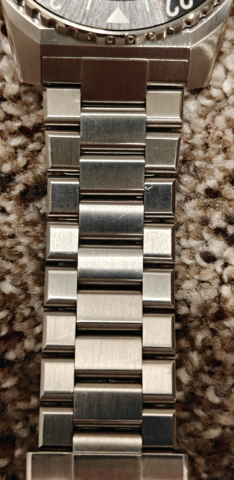 Formex Reef GMT 42mm White Dial Black/Blue And Green Bezel With Black Nato Strap