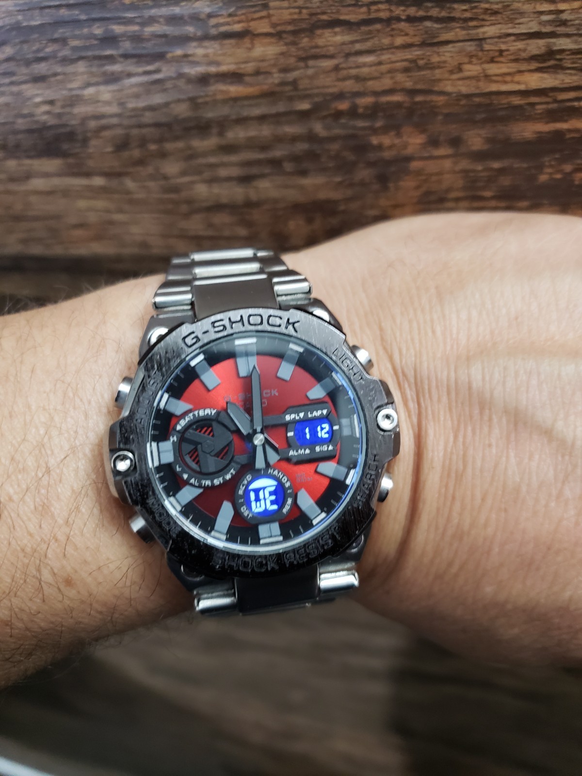 Casio G Shock GST-B400AD-1A4 G Steel Black Red Solar Bluetooth Watch Rare Color