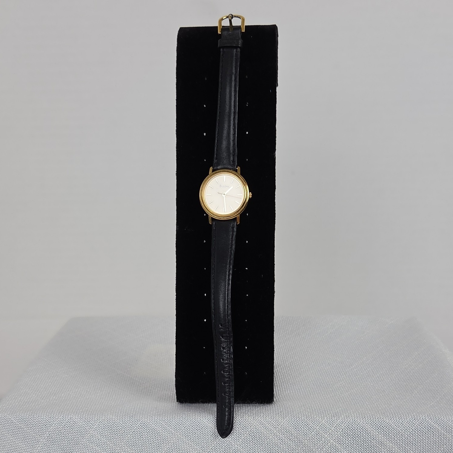 Vintage Women’s Bulova Analog Dress Watch Black Leather Strap Gold-Tone 8 1/2 in