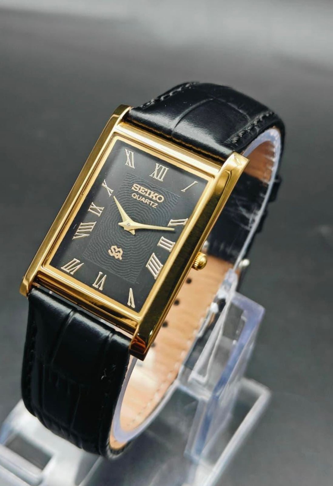 Rare Vintage Seiko Slim Quartz Men’s Wrist Watch