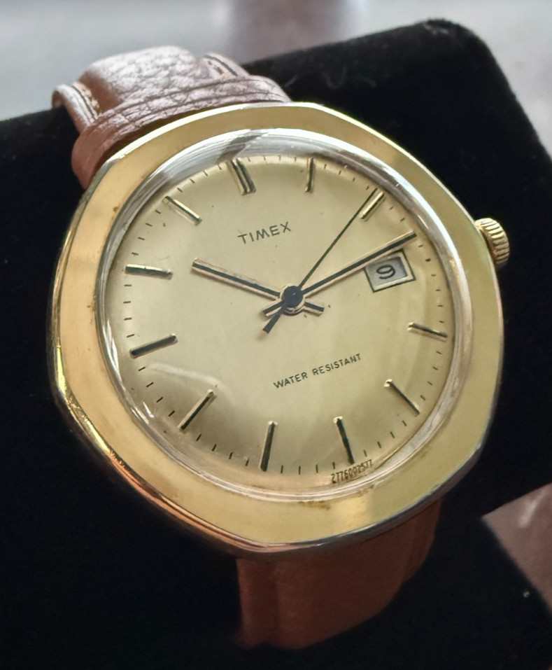 1977 Timex Marlin Calendar 2776002577 Manual Wind 38mm Working Vintage Watch