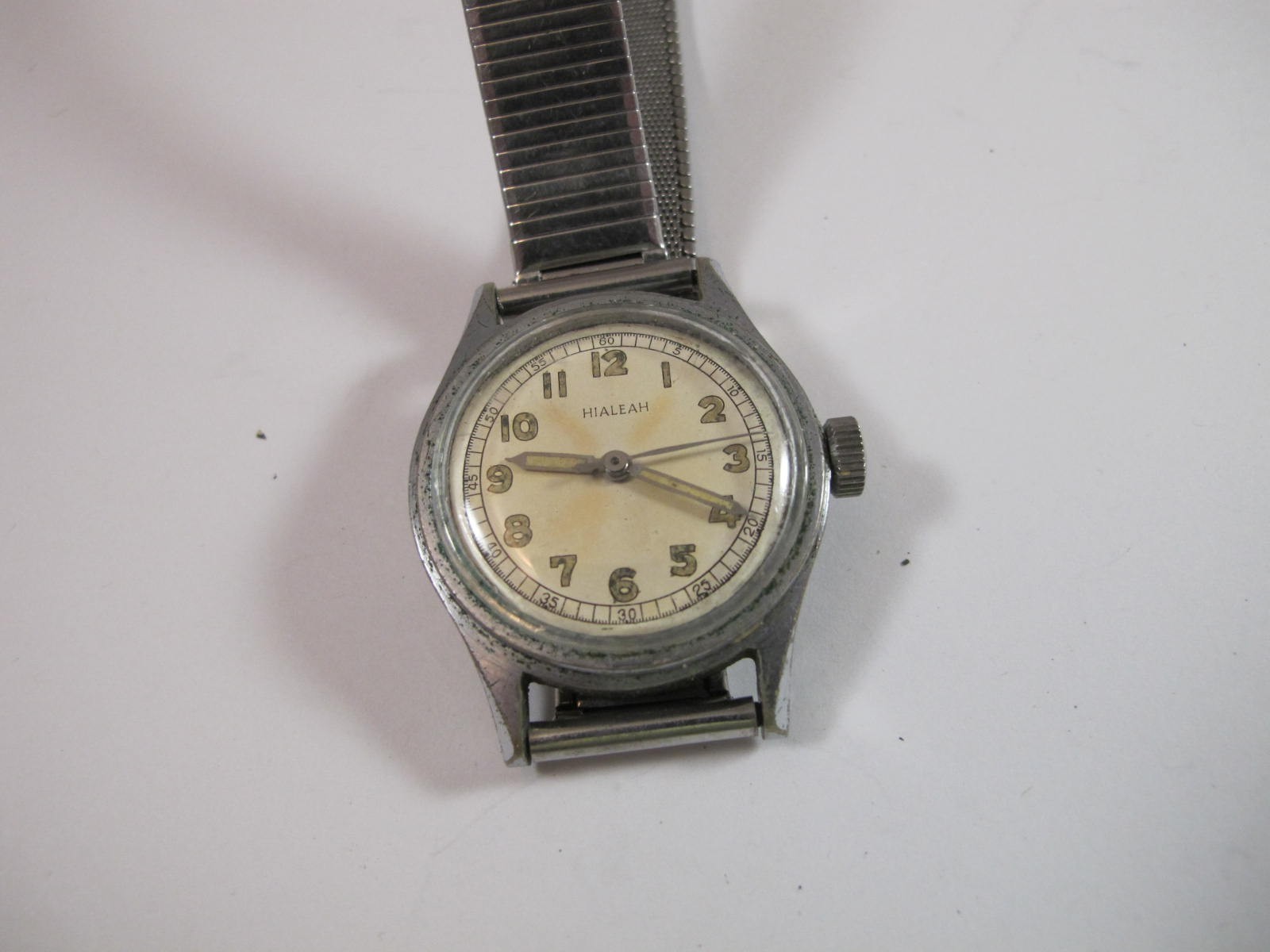 HIALEAH MENS VINTAGE SCREWBACK MILITARY STYLE BY O`MAIRE SWEEP SECONDS 17J