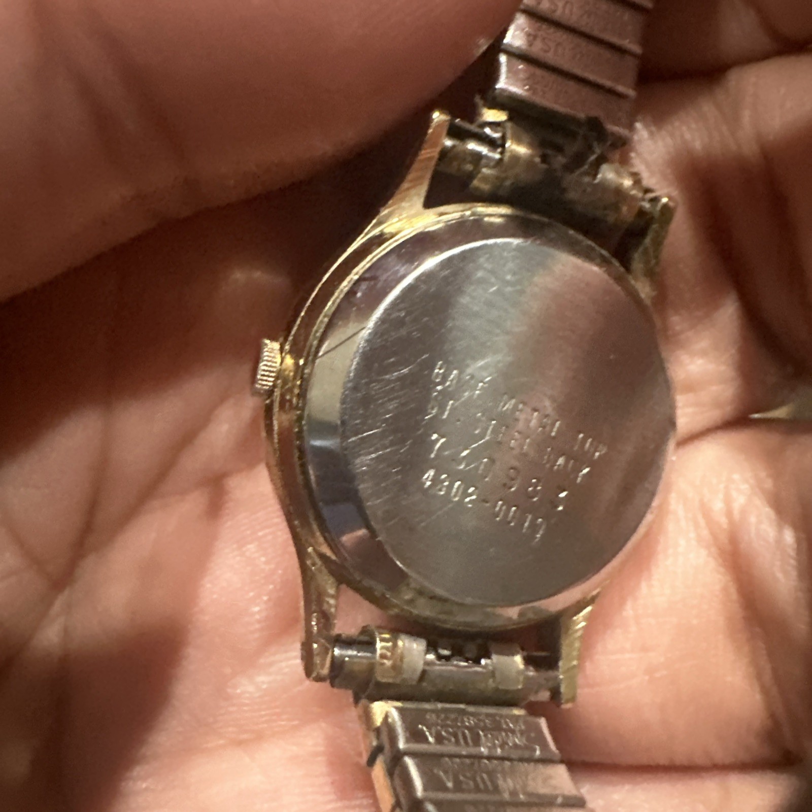 Working Vintage Seiko 24MM Womens Watch Quartz Gold Tone Date Fit 6.5mm Rare