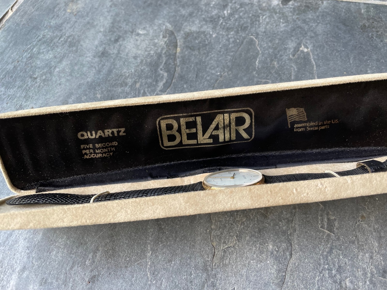 RUNS NOS Never Worn Vintage Belair Quartz Men’s Watch New Bat Classic Sleek Vtg