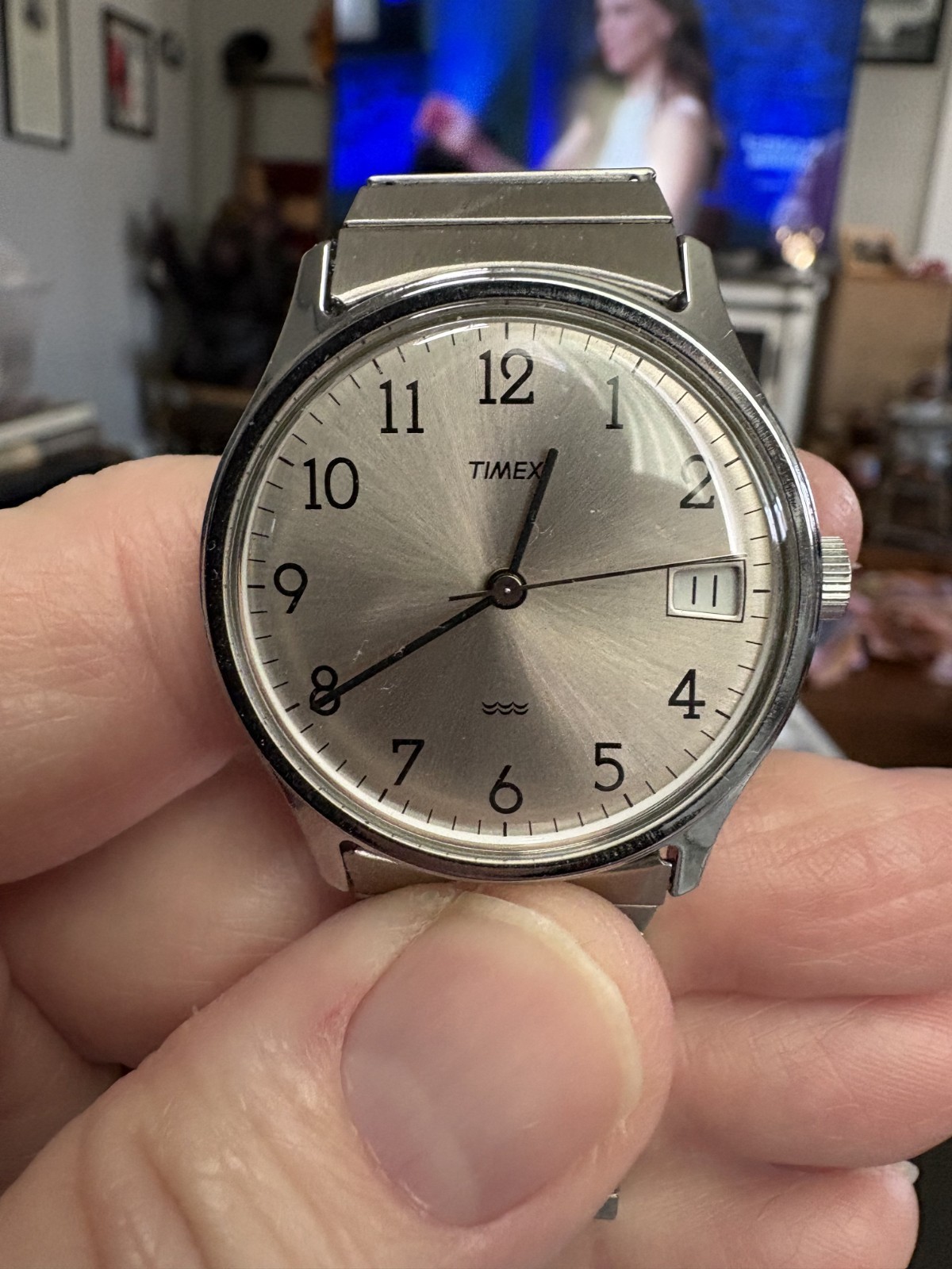 Timex «Traditional Wind» 24917 Mens Watch *NOS* w/ Stand & Book