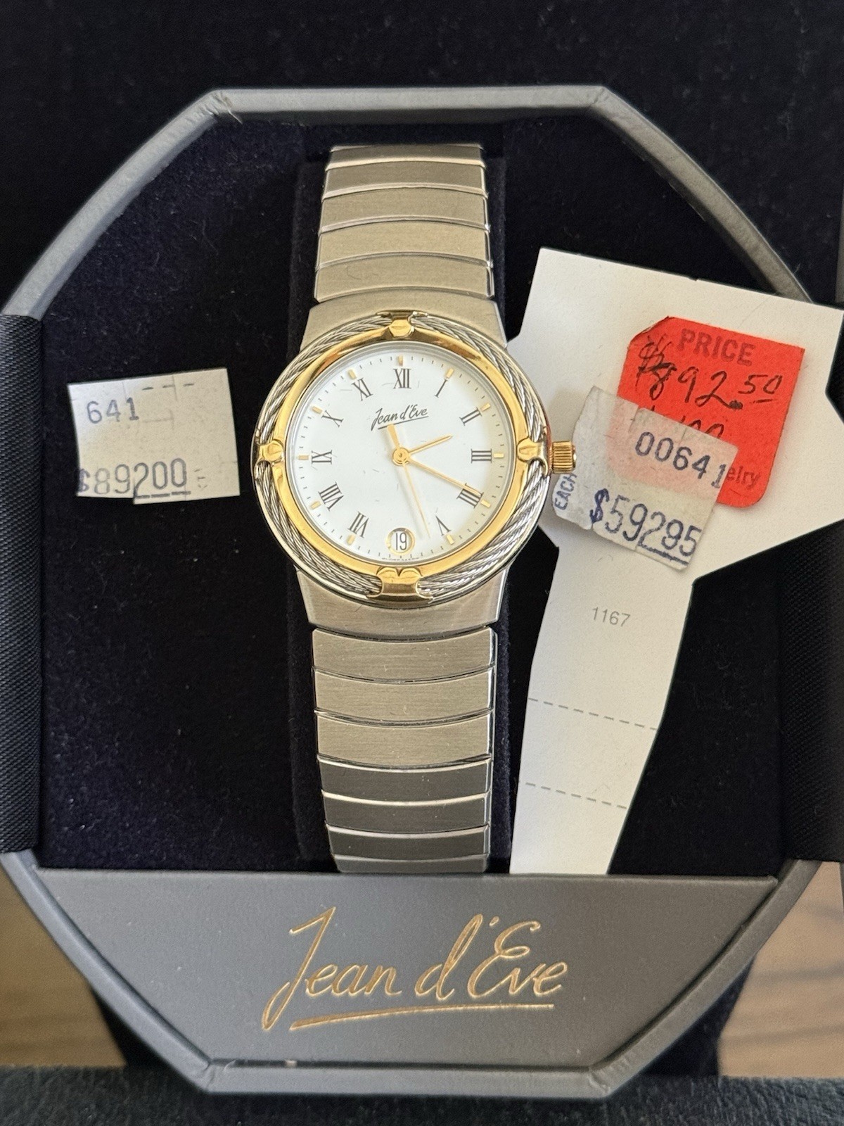 Jean d’Eve Watch #814- with Original Box No Papers