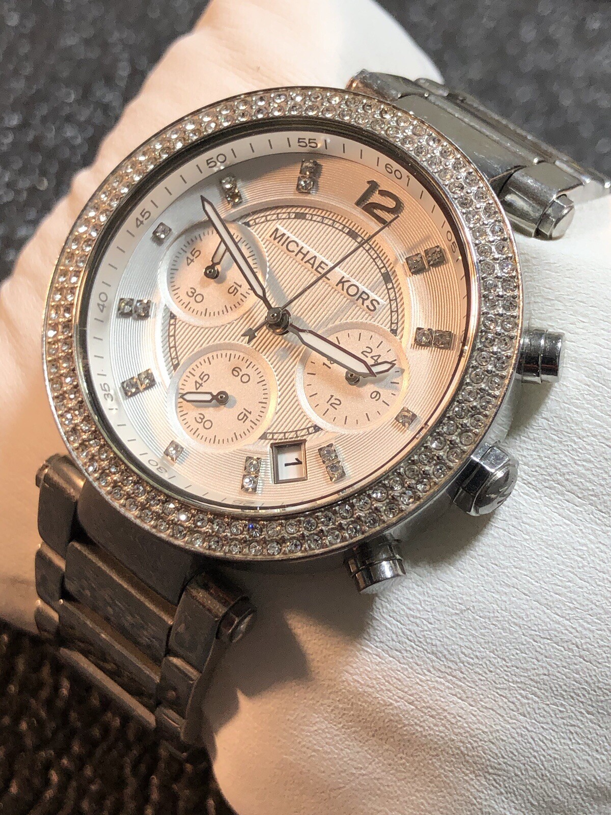Michael Kors Women’s Parker Watch MK5353 Silver Tone Runs Parts Or Repair