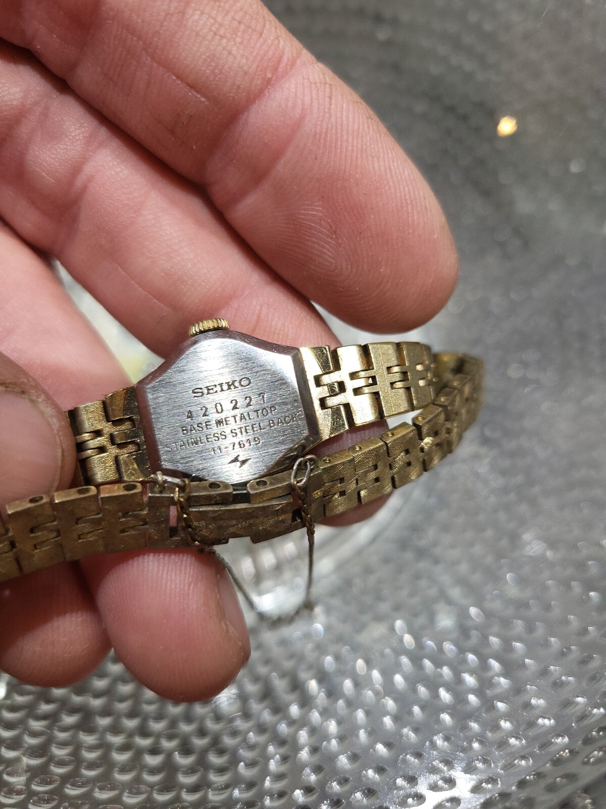 VTG Seiko 11-7619 Lady Gold Tone Texture Dial Oval Hand-Wind not working