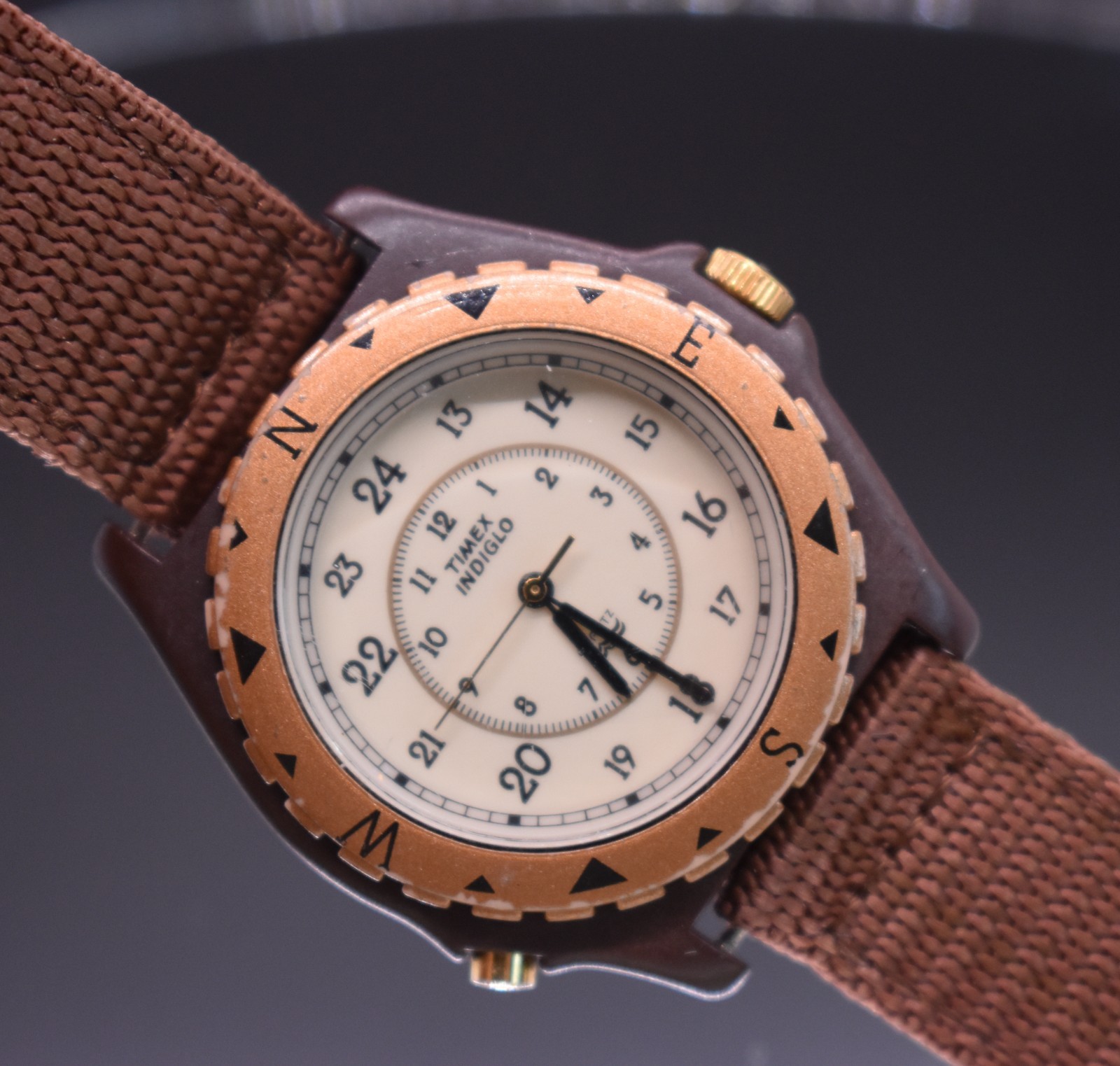 Vtg TIMEX INDIGLO Military Field Watch Brown Case 24 Hr Dial NEW BATTERY