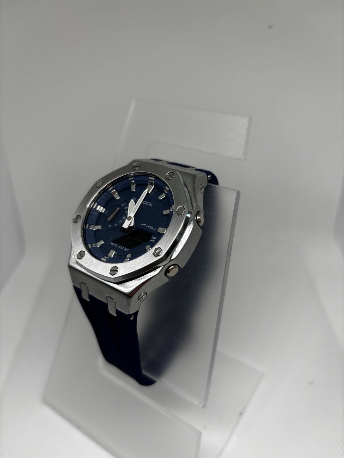 G-SHOCK GM-2100 40-43.9mm Quartz Blue Dial Silver Case. Custom